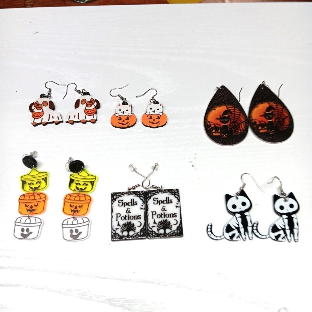 Halloween Earring Lot 6 Pairs Gothic Black Cat Skeleton Ghost Dog Spells Potions - Picture 2 of 9